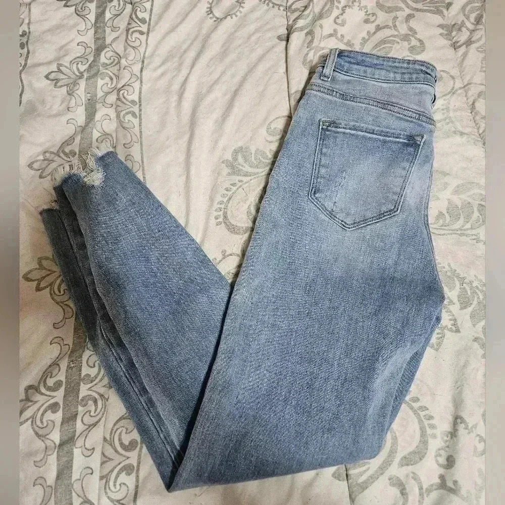 Kancan light wash distressed bottom jeans!
